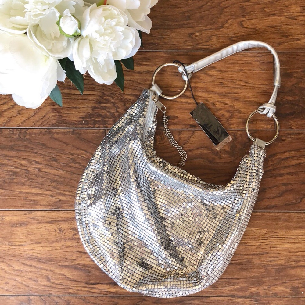 Silver Mesh Handbag 💋